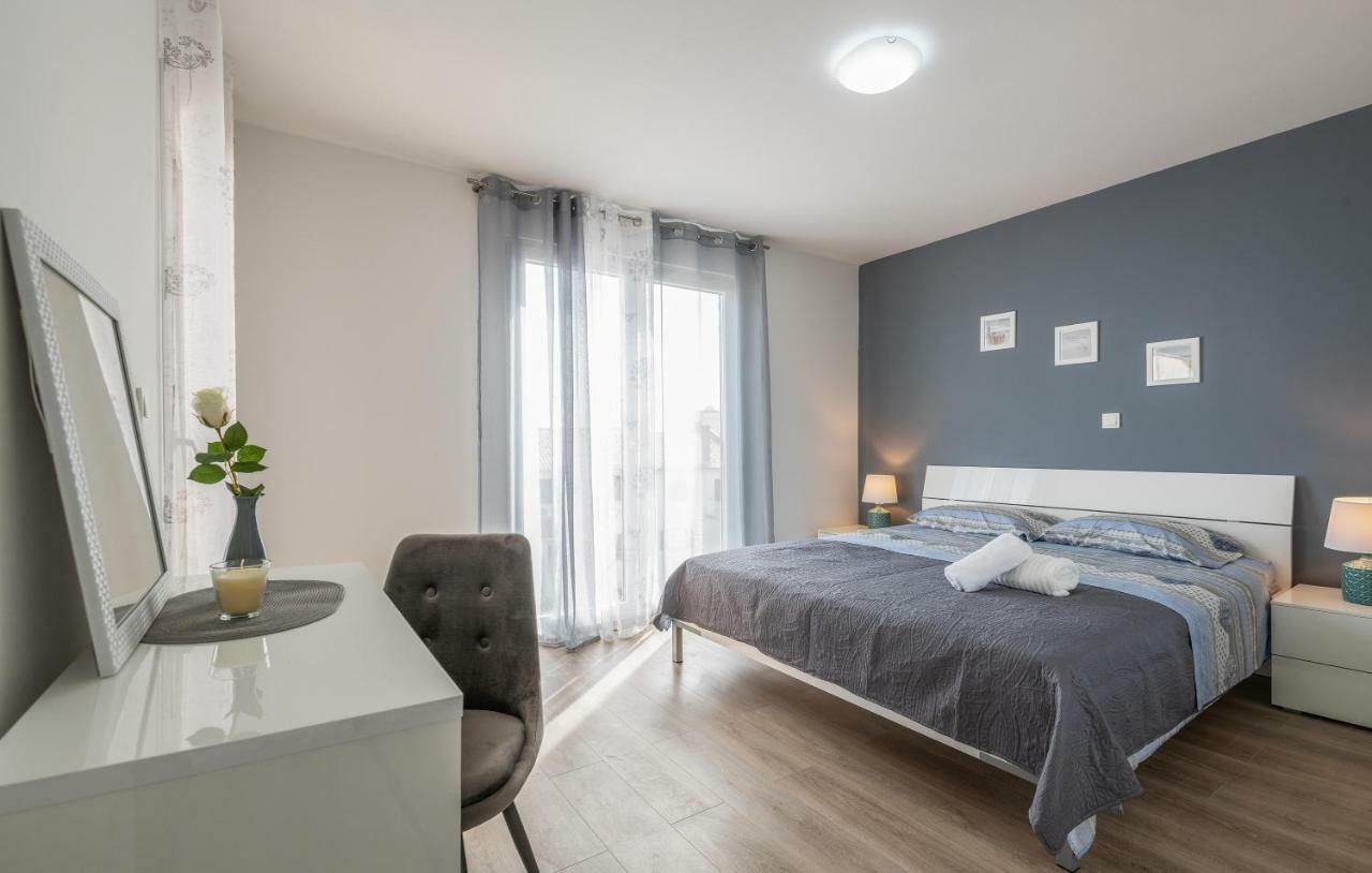 פולה Family Apartment Ingrid מראה חיצוני תמונה